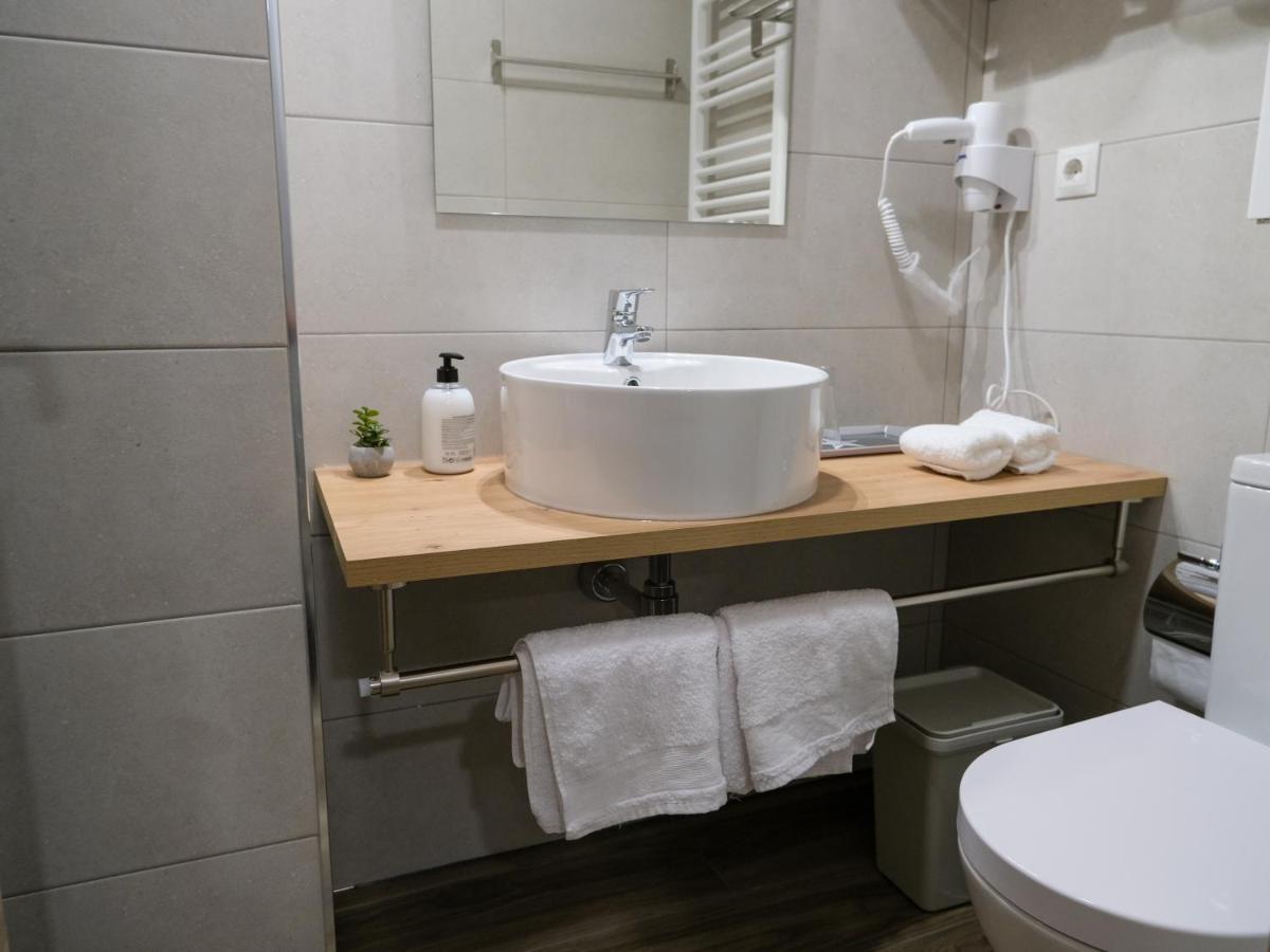 Alianza Suites มาดริด ภายนอก รูปภาพ